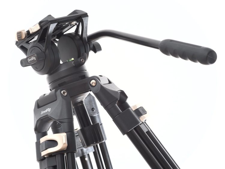 SmallRig LT-01 Lightweight Aluminium Tripod with Smartphone Holder and Bluetooth Trigger